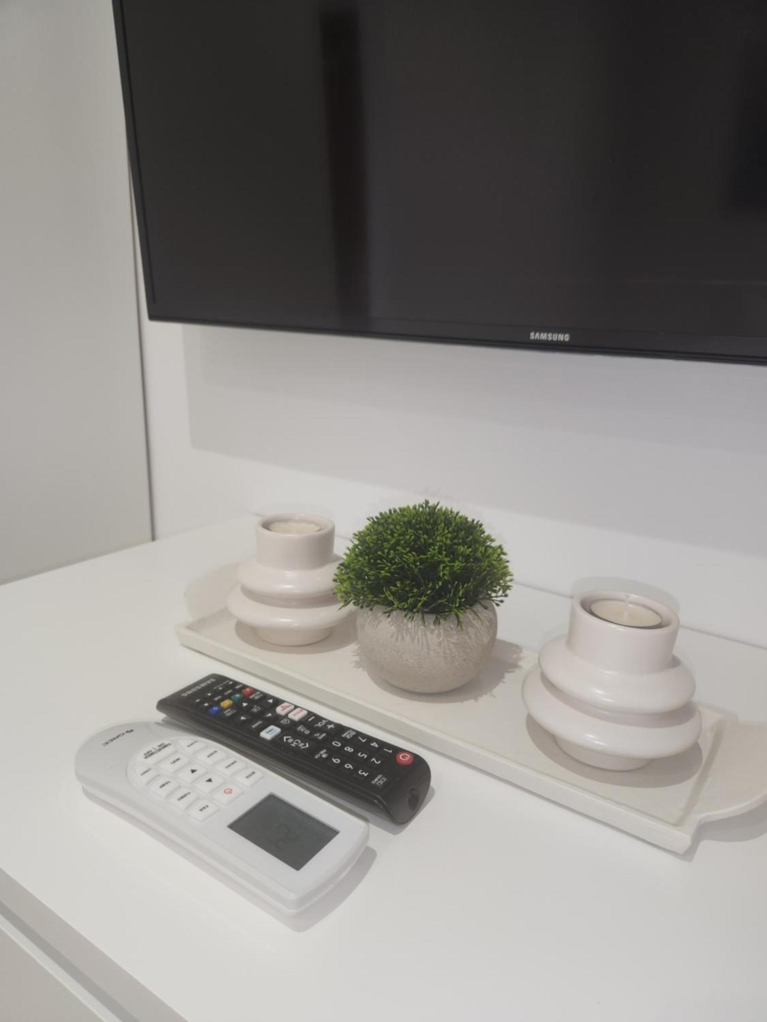Maison "Cosy" Avec Parking Prive Et Climatisation Nîmes Esterno foto